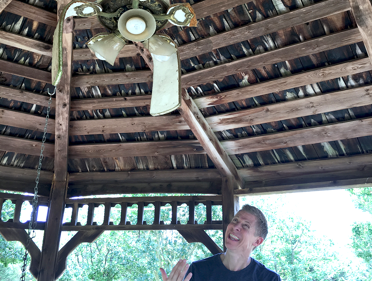 How to Fix a Noisy Ceiling Fan